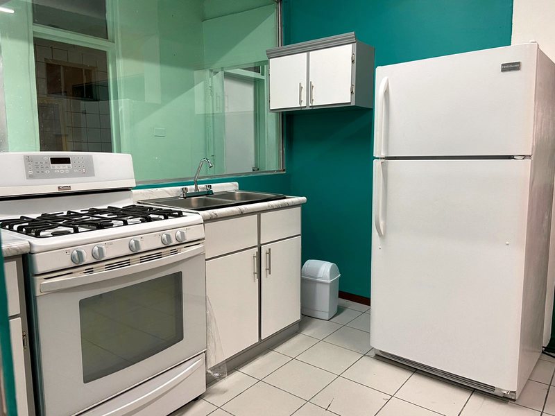Cocina propia: aquí se prepara la comida — Serenity For Elderly Care